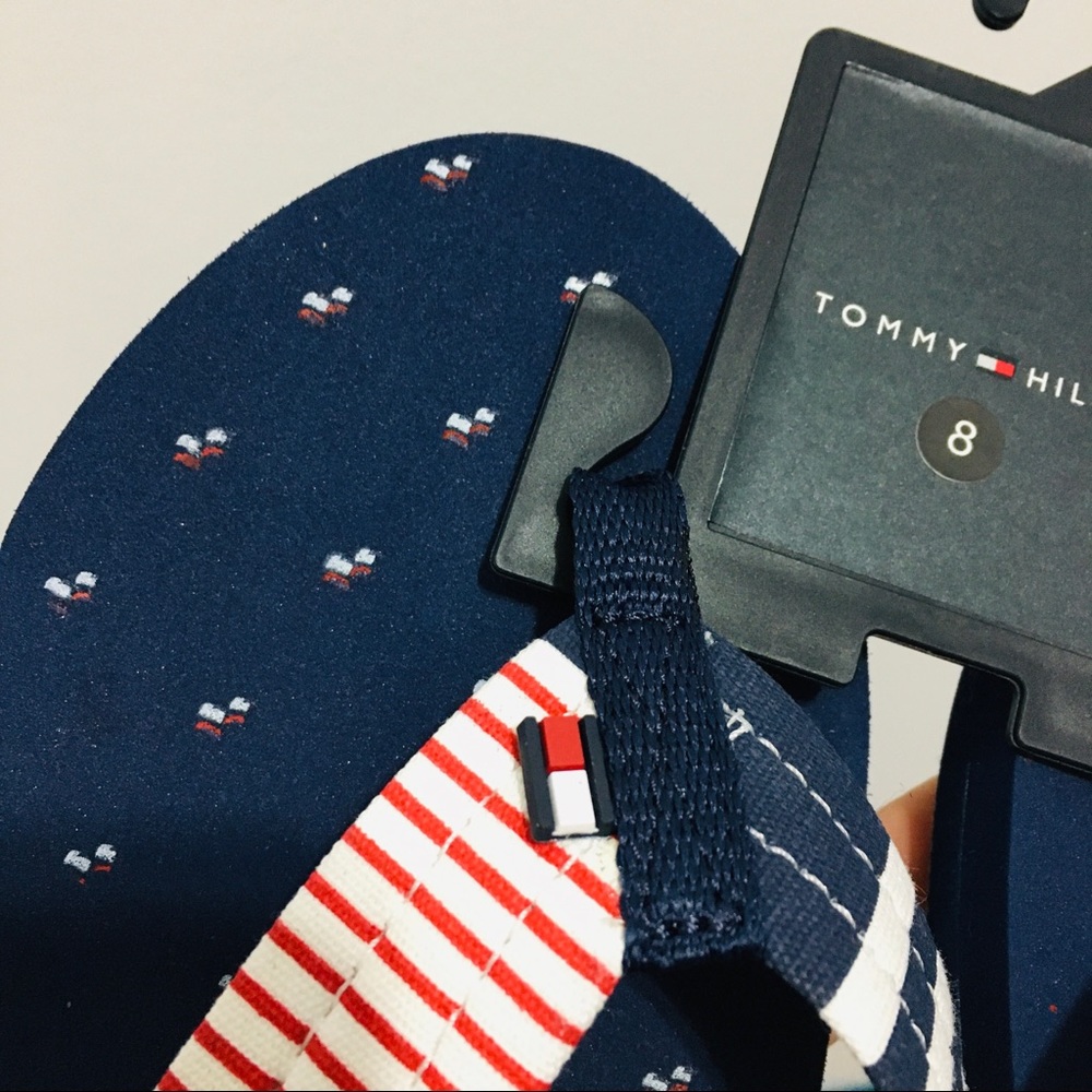 🔆NWT Tommy Hilfiger Women’s Blue American Flag Beach Pool Slip On Flip Flops - Picture 4 of 8
